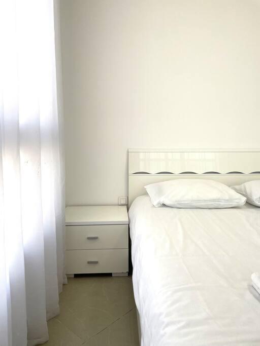 Trendy 2br Golf Appartement